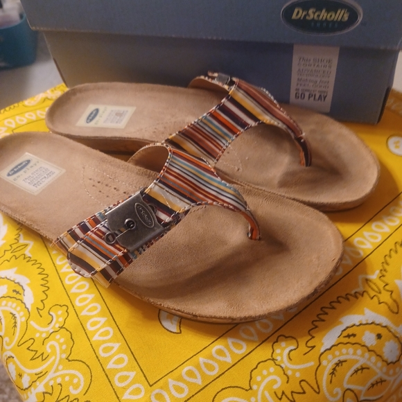 Dr. Scholls Hipe Sandals - Picture 3 of 5